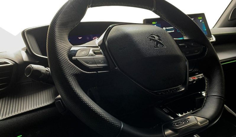 
								PEUGEOT 2008 cheio									