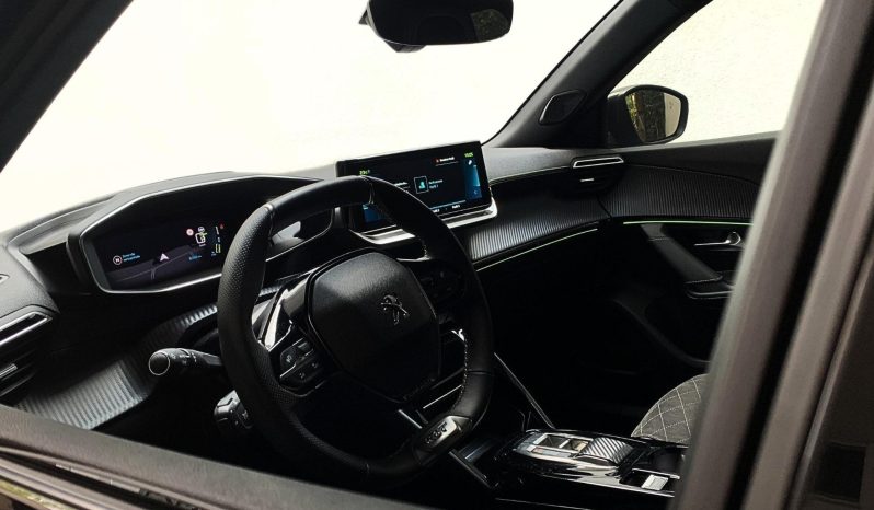 
								PEUGEOT 2008 cheio									