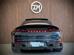 
										PORSCHE 911 cheio									