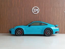 
										PORSCHE 911 cheio									