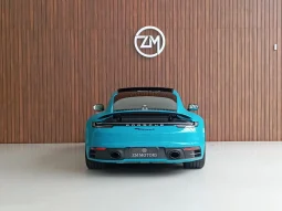 
										PORSCHE 911 cheio									