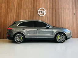
										PORSCHE CAYENNE cheio									