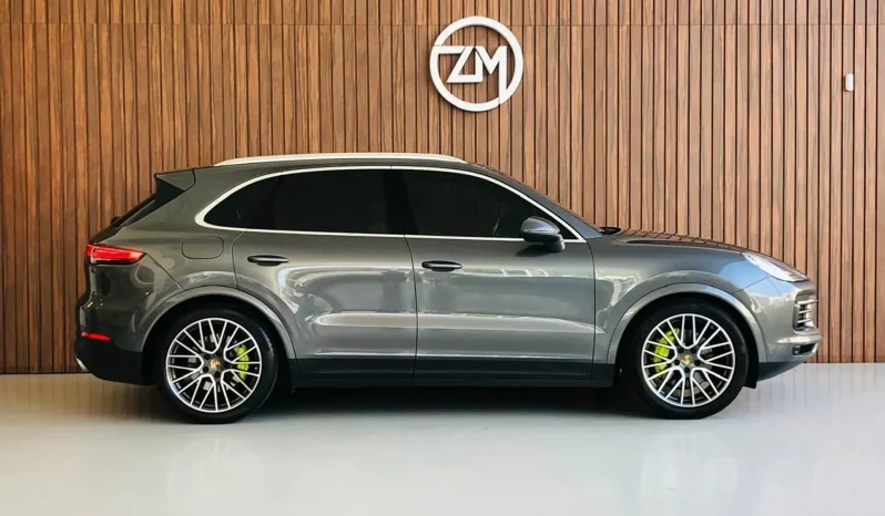 
								PORSCHE CAYENNE cheio									