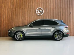 
										PORSCHE CAYENNE cheio									