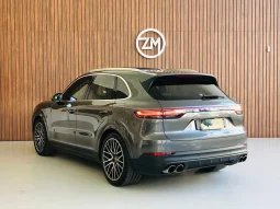 
										PORSCHE CAYENNE cheio									