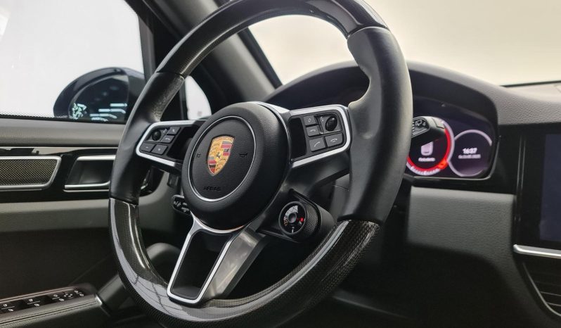 
								PORSCHE CAYENNE cheio									