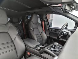 
										PORSCHE CAYENNE cheio									