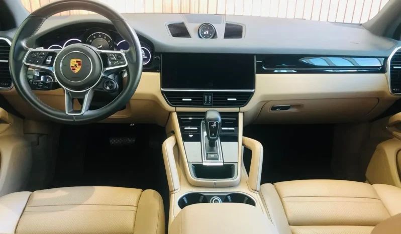 
								PORSCHE CAYENNE cheio									