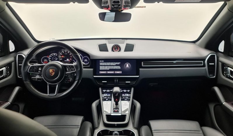 
								PORSCHE CAYENNE cheio									
