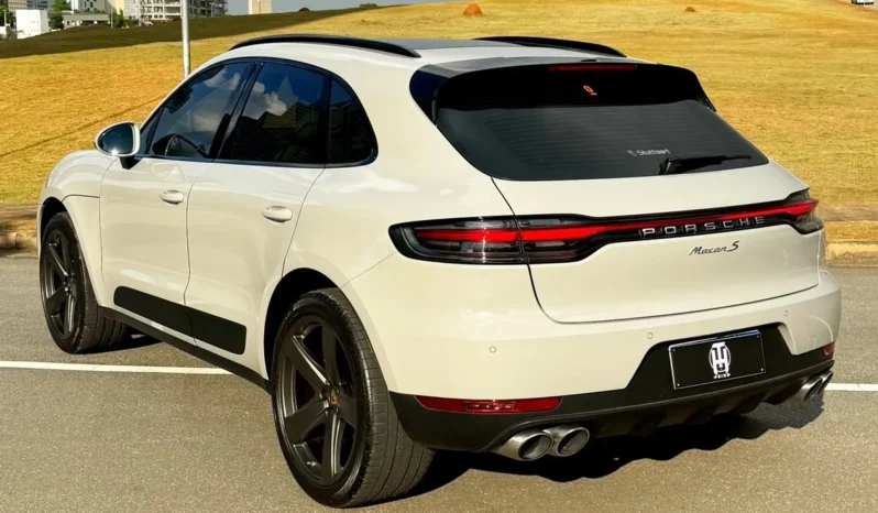 
								PORSCHE MACAN cheio									
