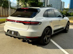 
										PORSCHE MACAN cheio									