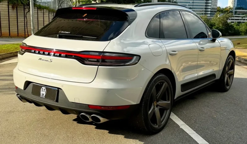 
								PORSCHE MACAN cheio									