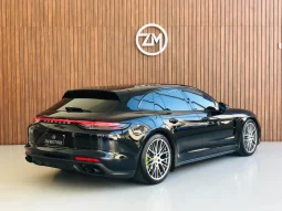 
										PORSCHE PANAMERA cheio									