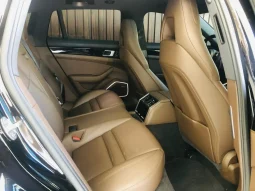 
										PORSCHE PANAMERA cheio									