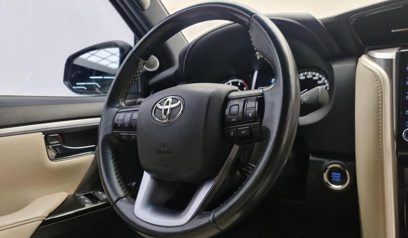 
								TOYOTA HILUX SW4 cheio									