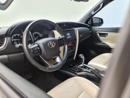 
										TOYOTA HILUX SW4 cheio									