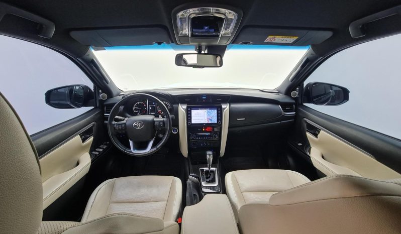 
								TOYOTA HILUX SW4 cheio									