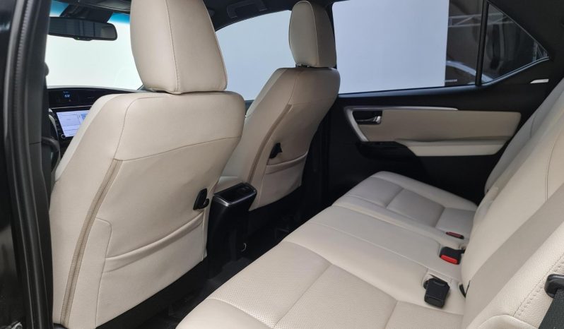 
								TOYOTA HILUX SW4 cheio									