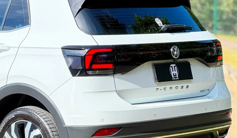 
								VOLKSWAGEN T-CROSS cheio									
