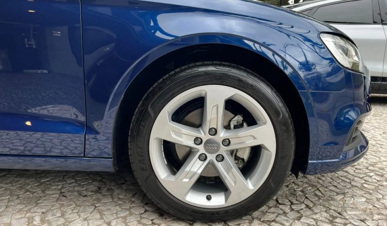 
								AUDI A3 cheio									