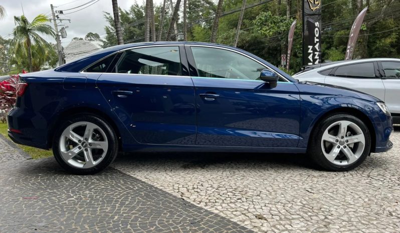 
								AUDI A3 cheio									