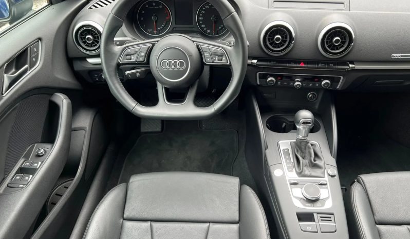 
								AUDI A3 cheio									