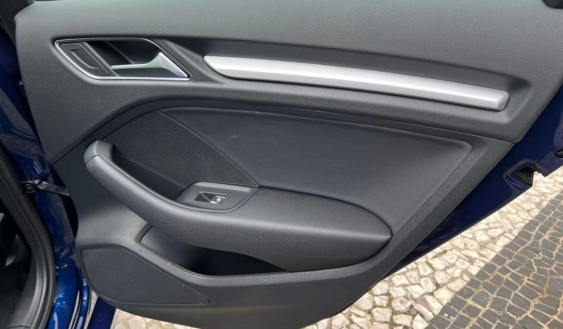 
								AUDI A3 cheio									