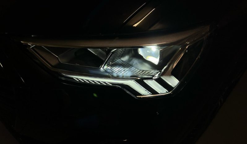 
								AUDI Q3 cheio									
