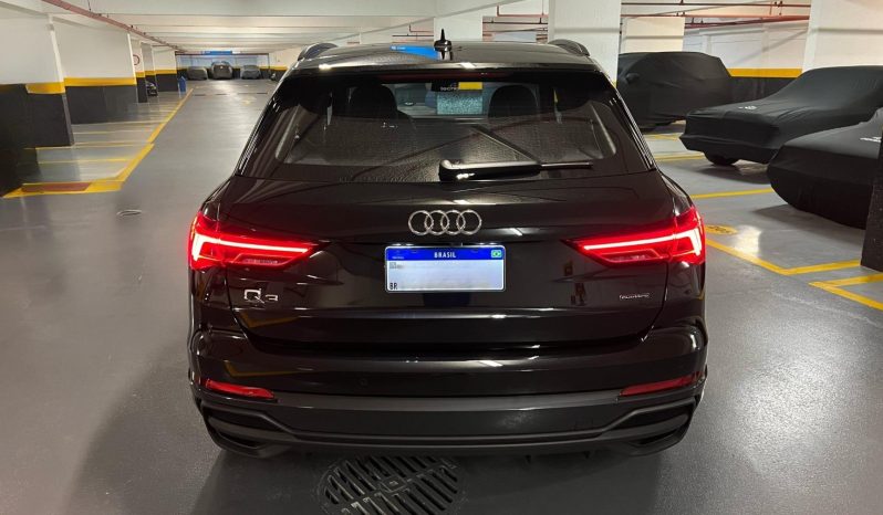 
								AUDI Q3 cheio									