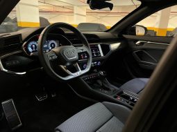 
										AUDI Q3 cheio									
