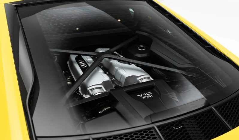 
								AUDI R8 cheio									