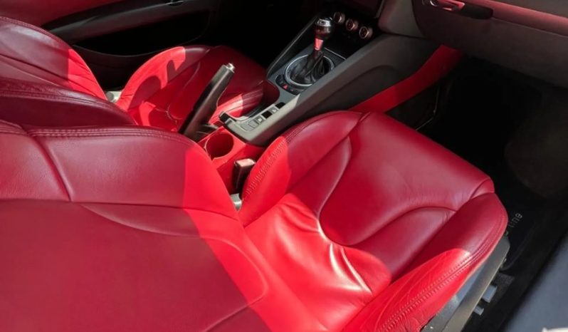 
								AUDI TT cheio									