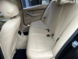 
										BMW 320i cheio									