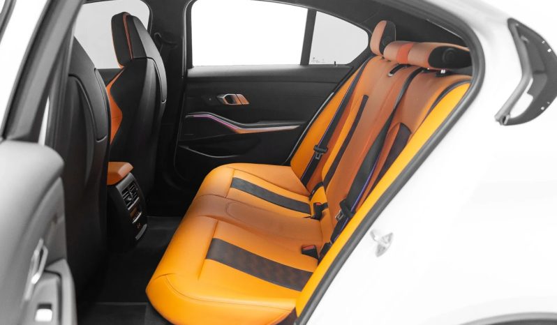 
								BMW M3 cheio									