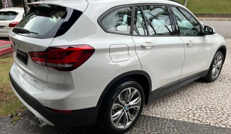 
								BMW X1 cheio									
