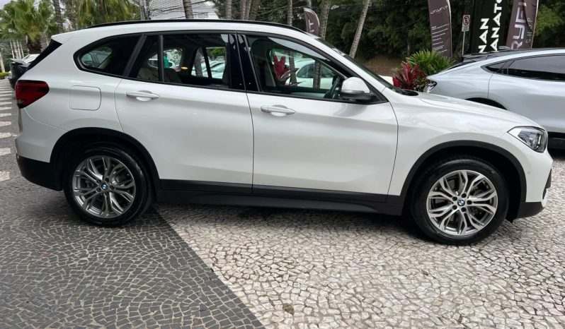 
								BMW X1 cheio									