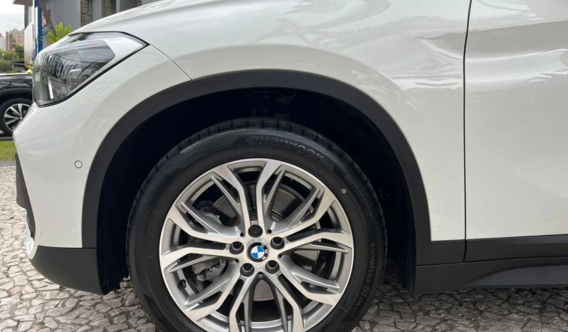 
								BMW X1 cheio									