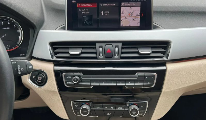 
								BMW X1 cheio									