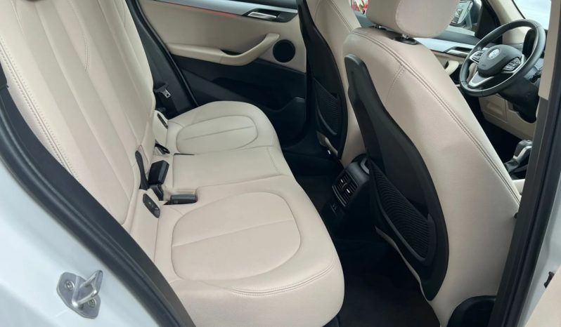 
								BMW X1 cheio									