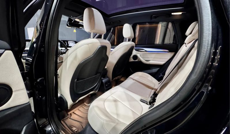 
								BMW X1 cheio									