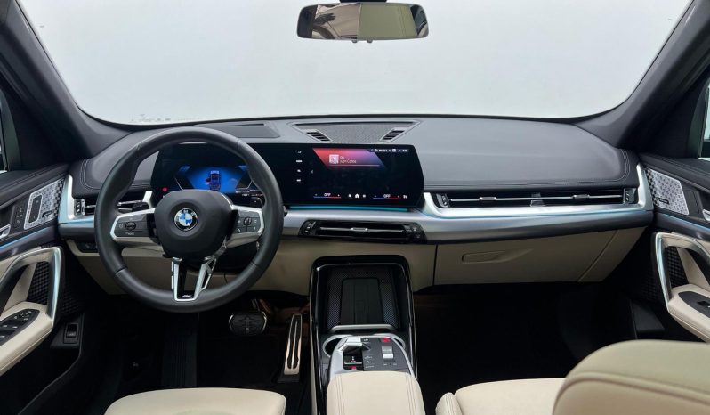 
								BMW X1 cheio									