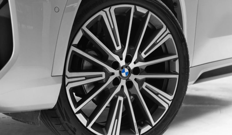 
								BMW X1 cheio									