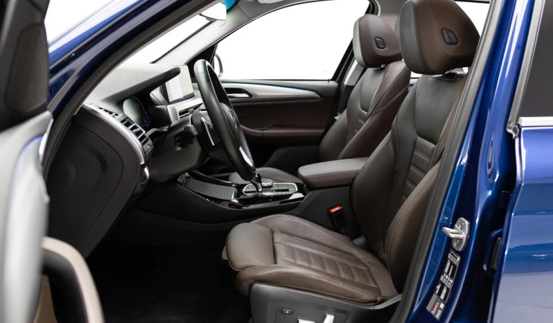 
								BMW X3 cheio									