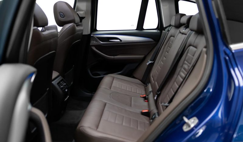 
								BMW X3 cheio									