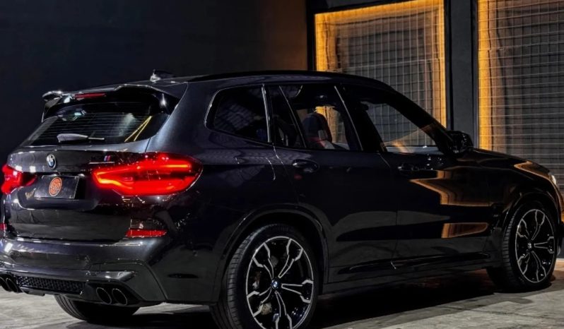 
								BMW X3 cheio									
