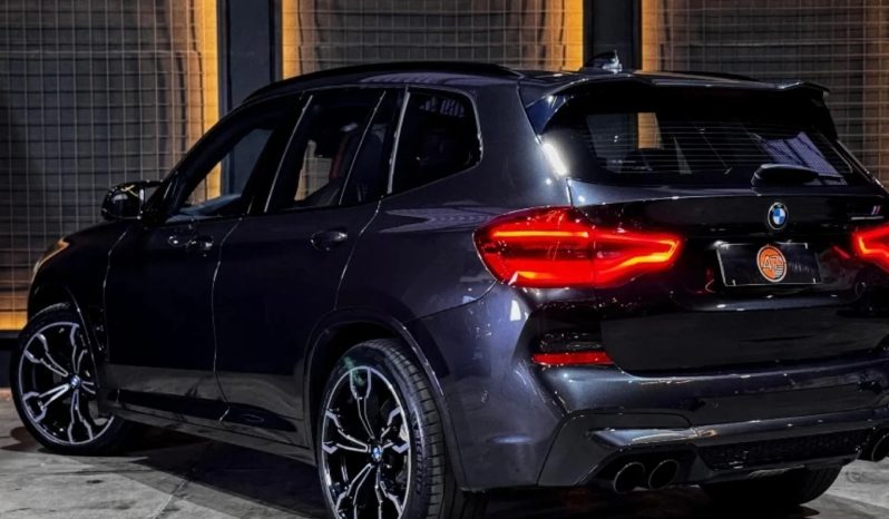 
								BMW X3 cheio									
