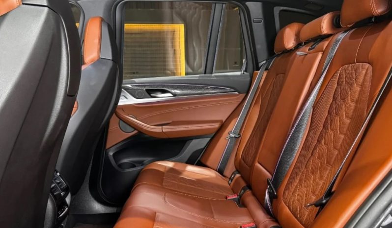
								BMW X3 cheio									