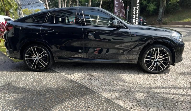 
								BMW X6 cheio									