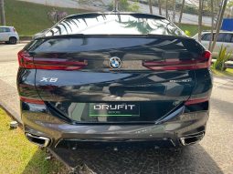 
										BMW X6 cheio									