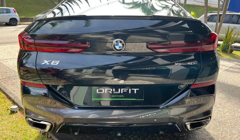 
								BMW X6 cheio									